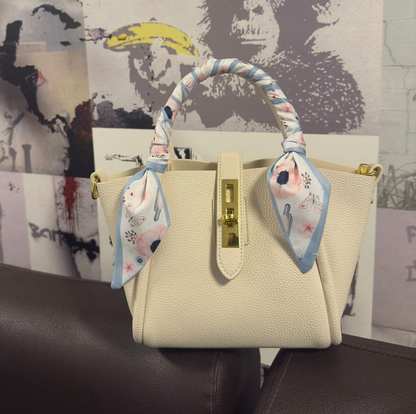 Melo “Elina Tote” – Elegante Leder-Handtasche mit Tuch-Detail